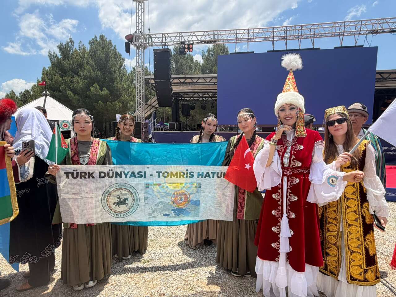 Yörük Türkmen Toyu, Coşkulu Yörük Göçüyle Başladı 10